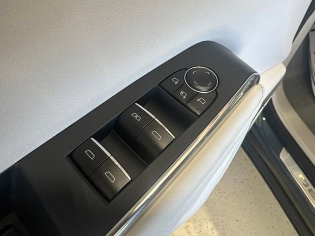 2026 GMC Acadia Denali - Photo 4
