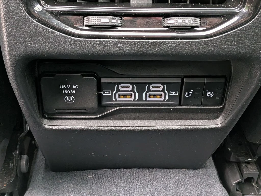 Used 2023 Brown Jeep Limited image 26