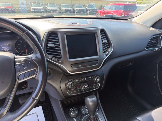 Used 2019 Black Jeep Trailhawk image 26