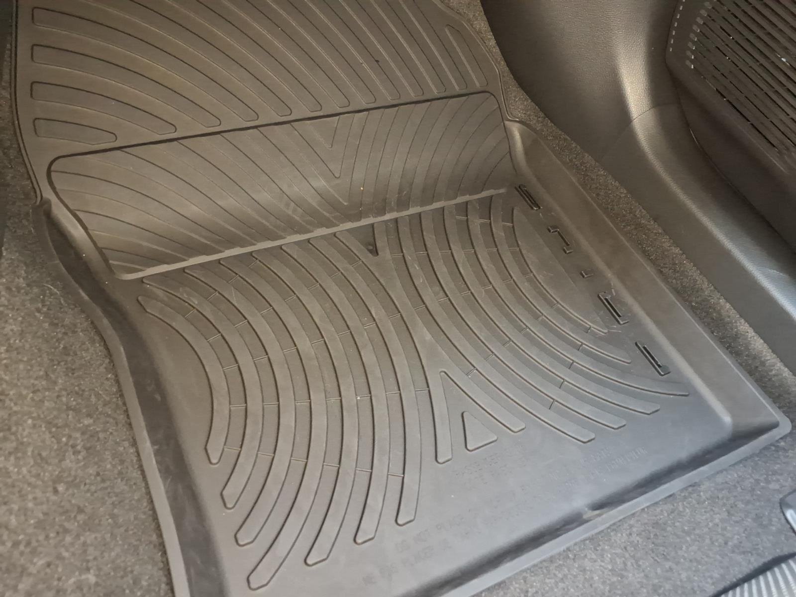 Used 2025 Wind Chill Pearl Toyota Nightshade image 32
