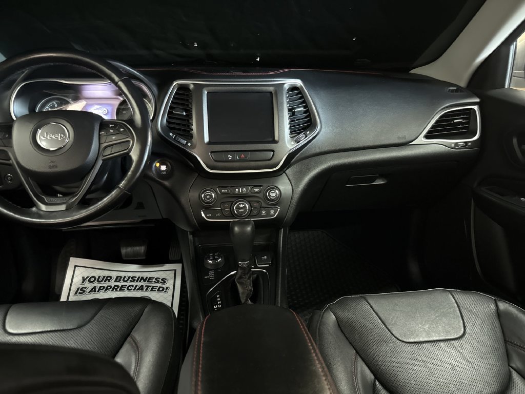Used 2019 Crystal Metallic Jeep Trailhawk image 20