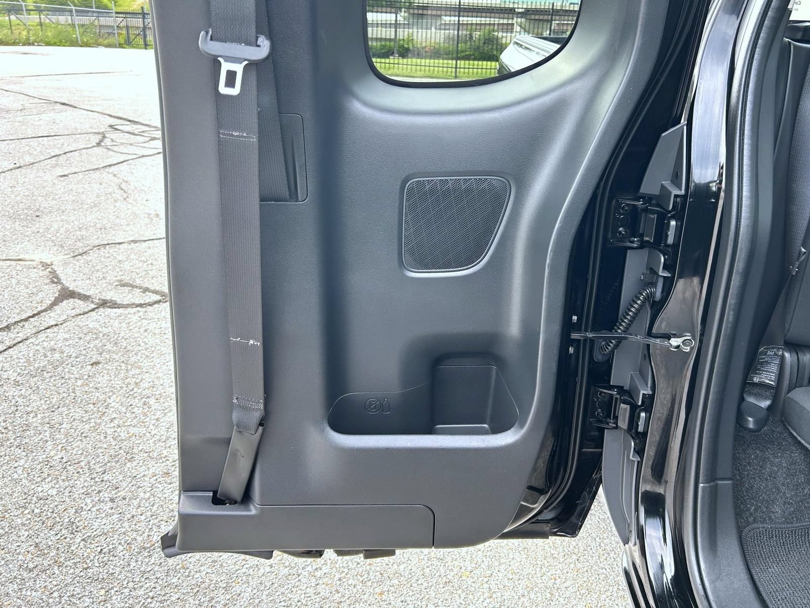 2022 Nissan Frontier SV - Photo 17