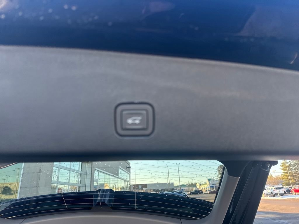 2026 Cadillac OPTIQ Sport - Photo 23