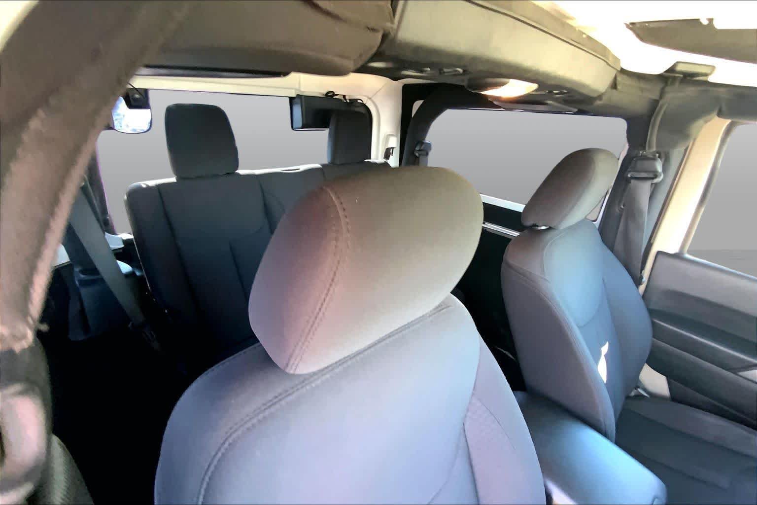Certified Used 2017 Gobi Clearcoat Jeep Sport image 20