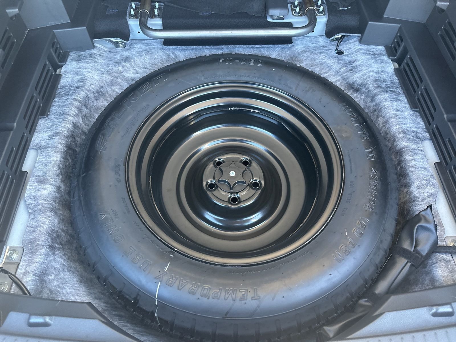 2025 Nissan Rogue SV - Photo 34