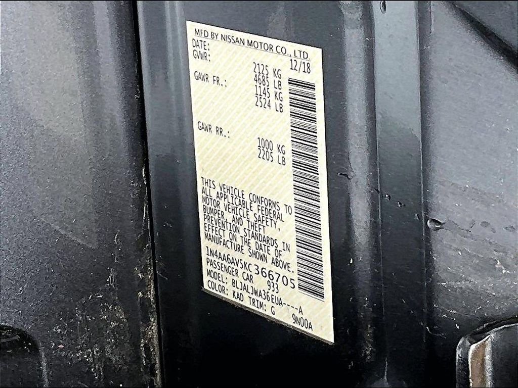 Used 2019 Gray Nissan 3.5 SV image 34