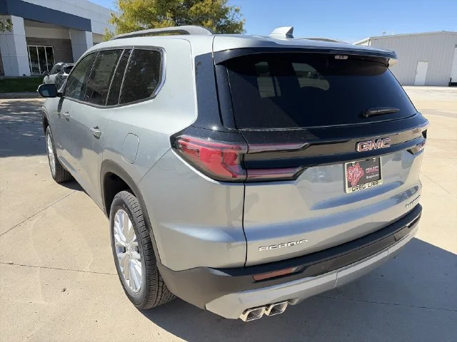 New 2027 Silver GMC Elevation image 4