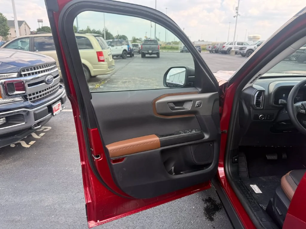 New 2026 Ruby Red Metallic Tinted Clearcoat Ford Outer Banks® image 12