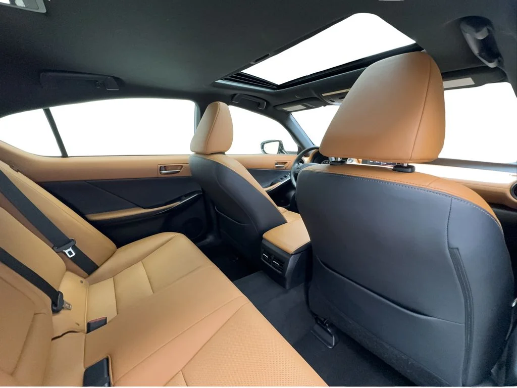 Used 2024 White Lexus 300 image 28