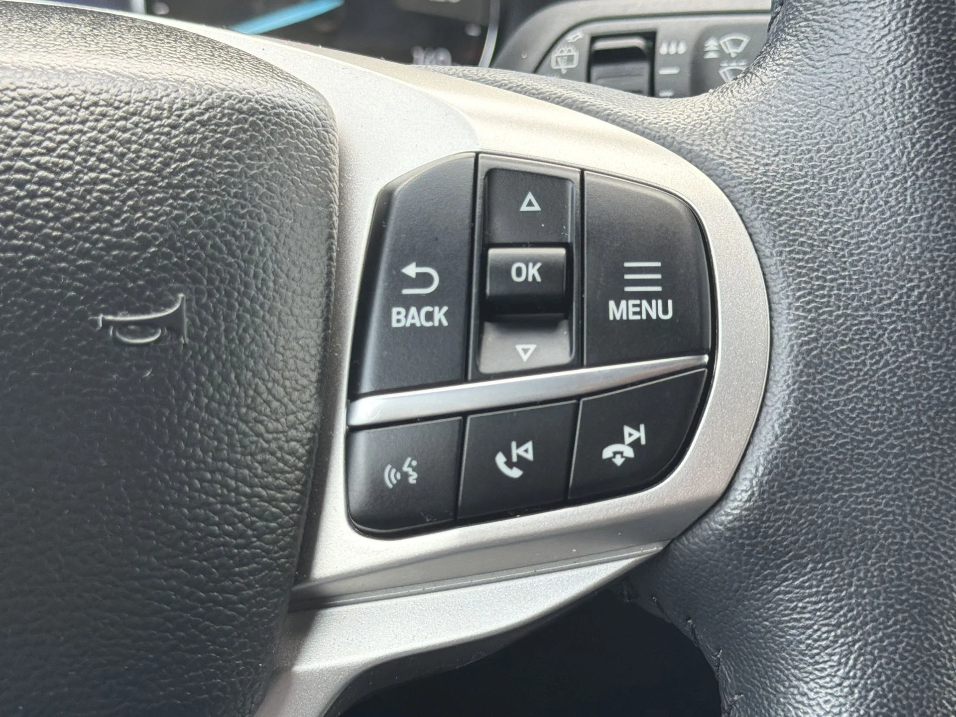 Certified Used 2023 Black Metallic Ford XLT image 9
