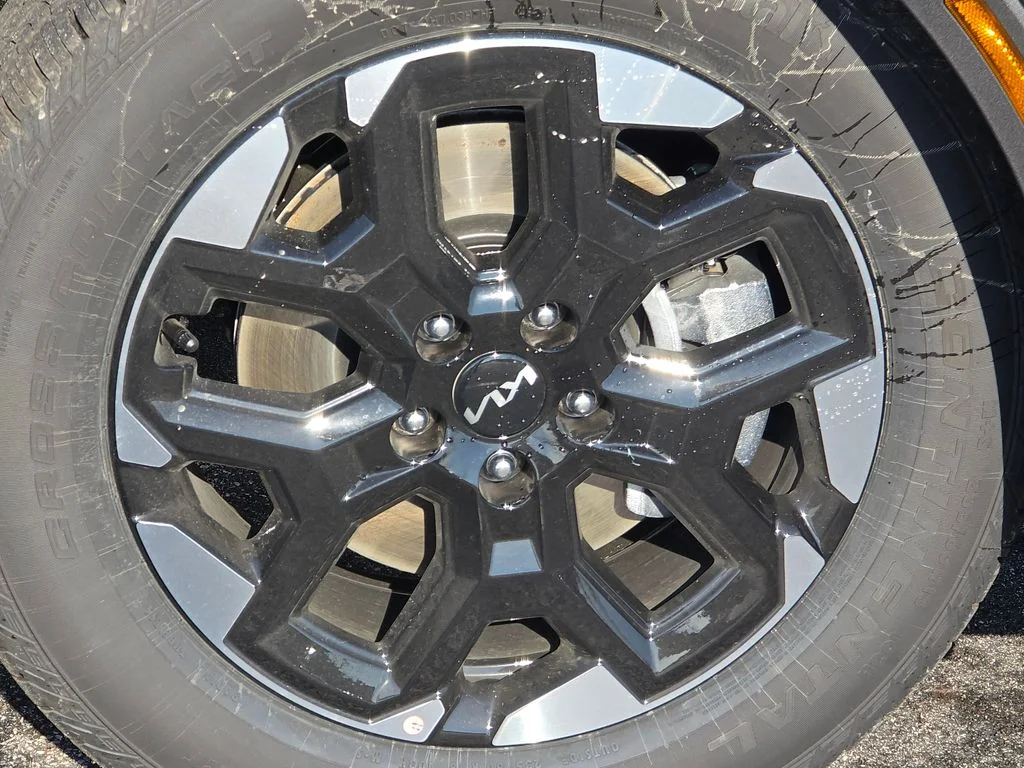 2026 Kia Sorento S - Photo 11