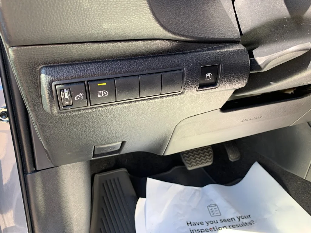 Used 2024  Toyota LE image 30