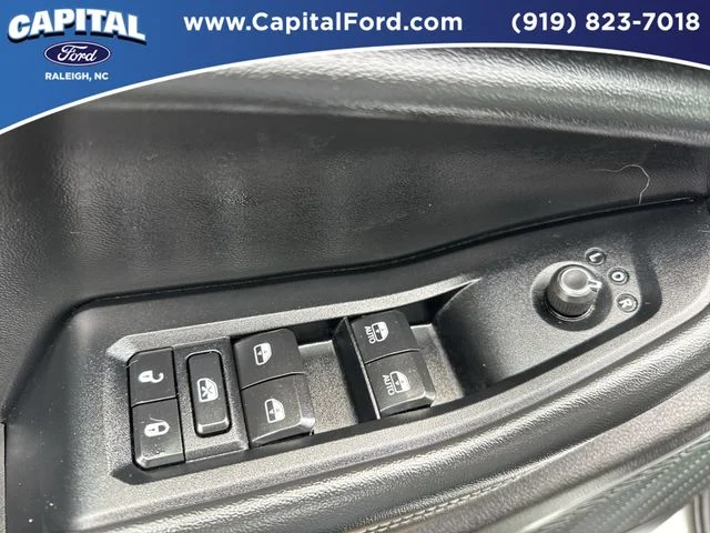 Used 2022 White Jeep Limited image 21