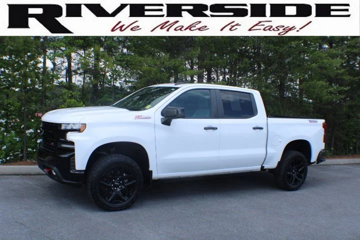 Used 2021 Summit White Chevrolet LT Trail Boss image 4