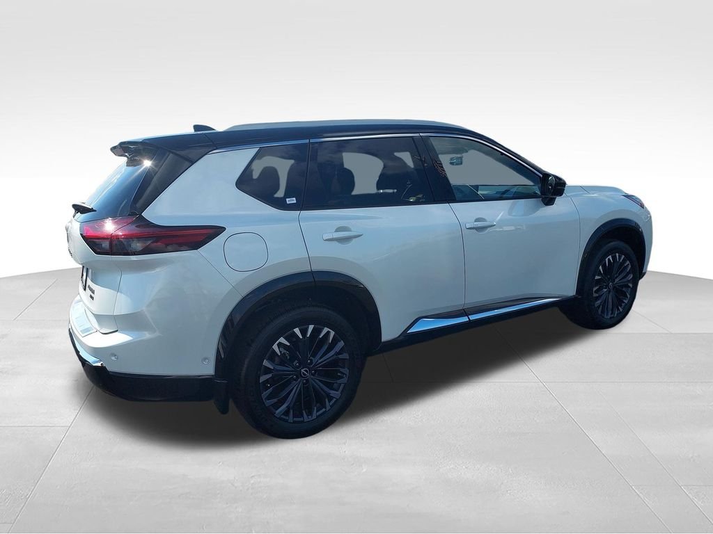 Used 2026 White Nissan Platinum image 5