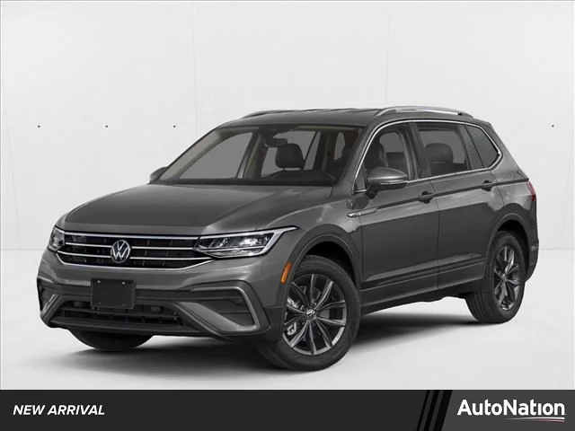 Used 2024  Volkswagen SE image 1