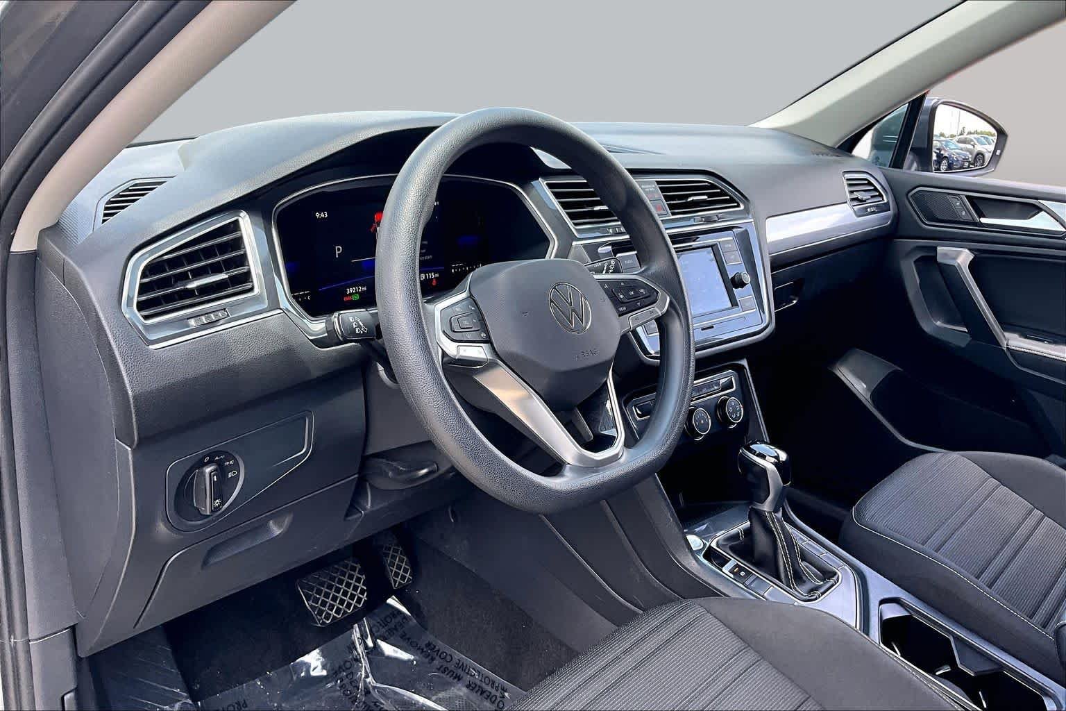 Used 2023 Platinum Gray Metallic Volkswagen S image 16