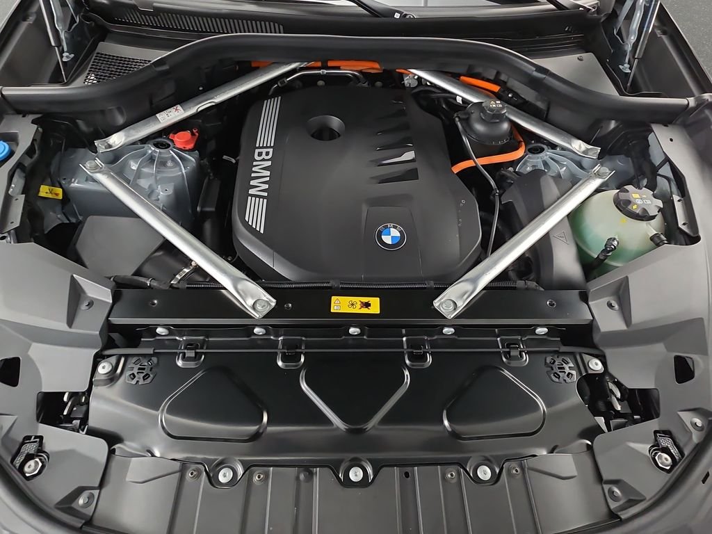 New 2026 Brooklyn Grey Metallic BMW xDrive50e image 30