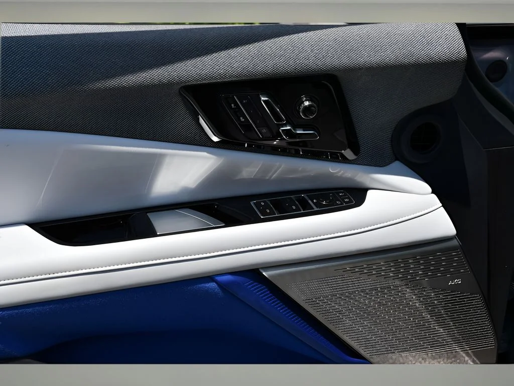 2026 Cadillac OPTIQ Luxury - Photo 26