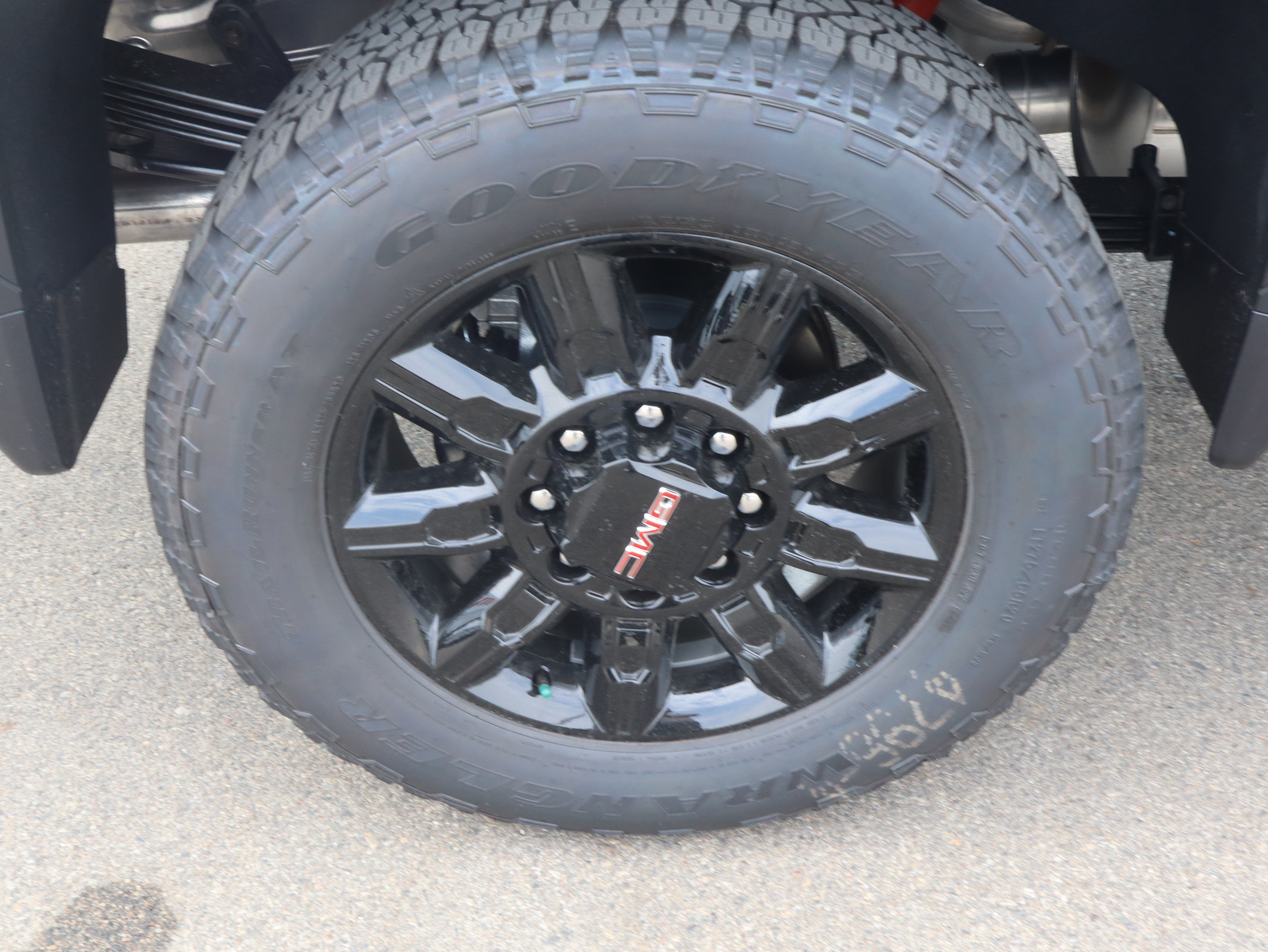 New 2026 Sterling Metallic GMC AT4 image 17
