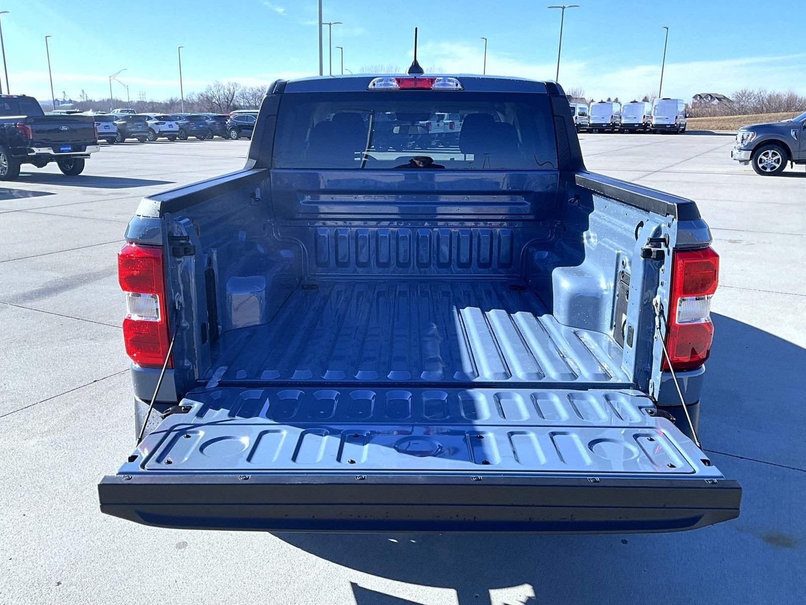 New 2026 Azure Gray Metallic Tri-Coat Ford XLT image 13