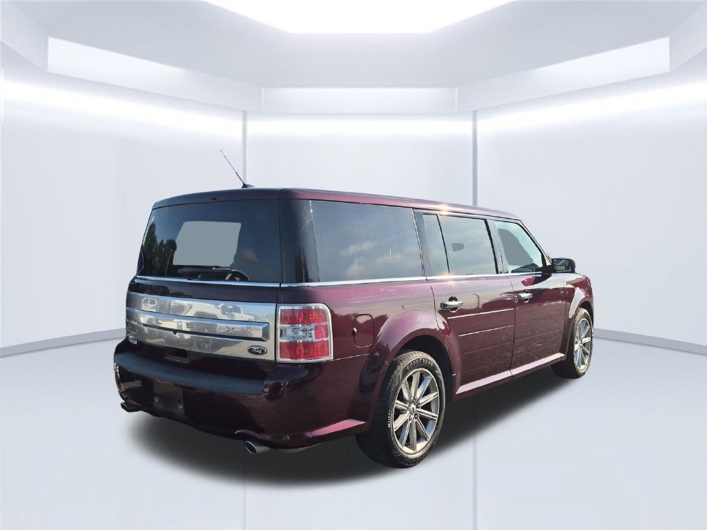 Used 2017 Red Ford Limited image 4