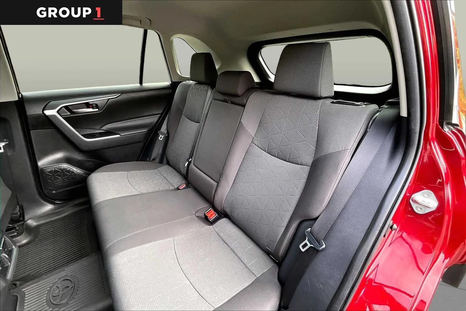 Used 2022 Ruby Flare Pearl Toyota XLE image 21