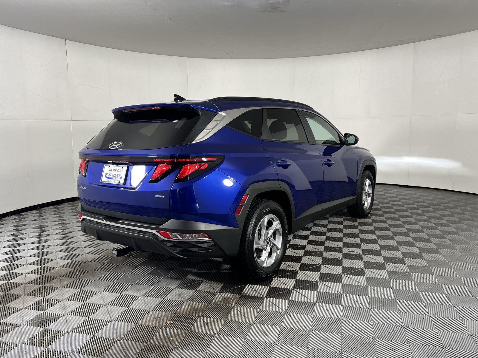 Used 2024 Intense Blue Hyundai SEL image 7
