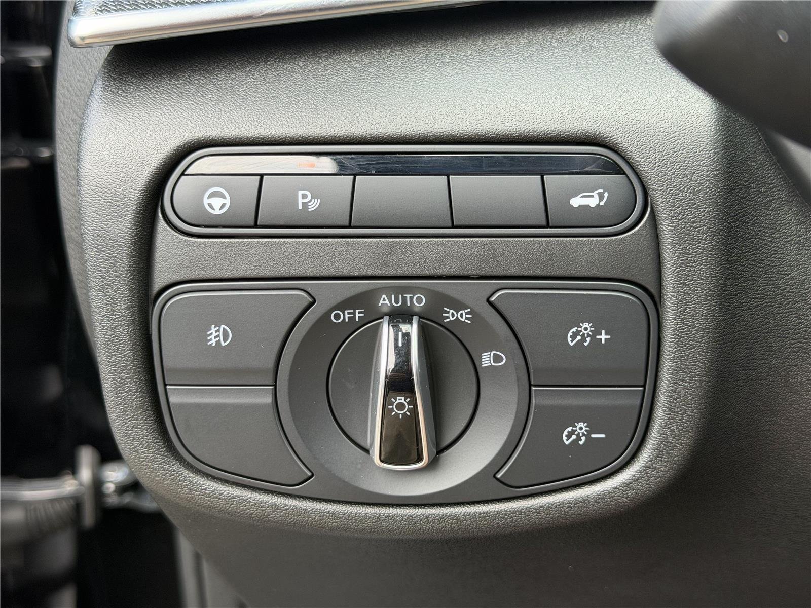 Certified Used 2023  INFINITI SPORT image 18