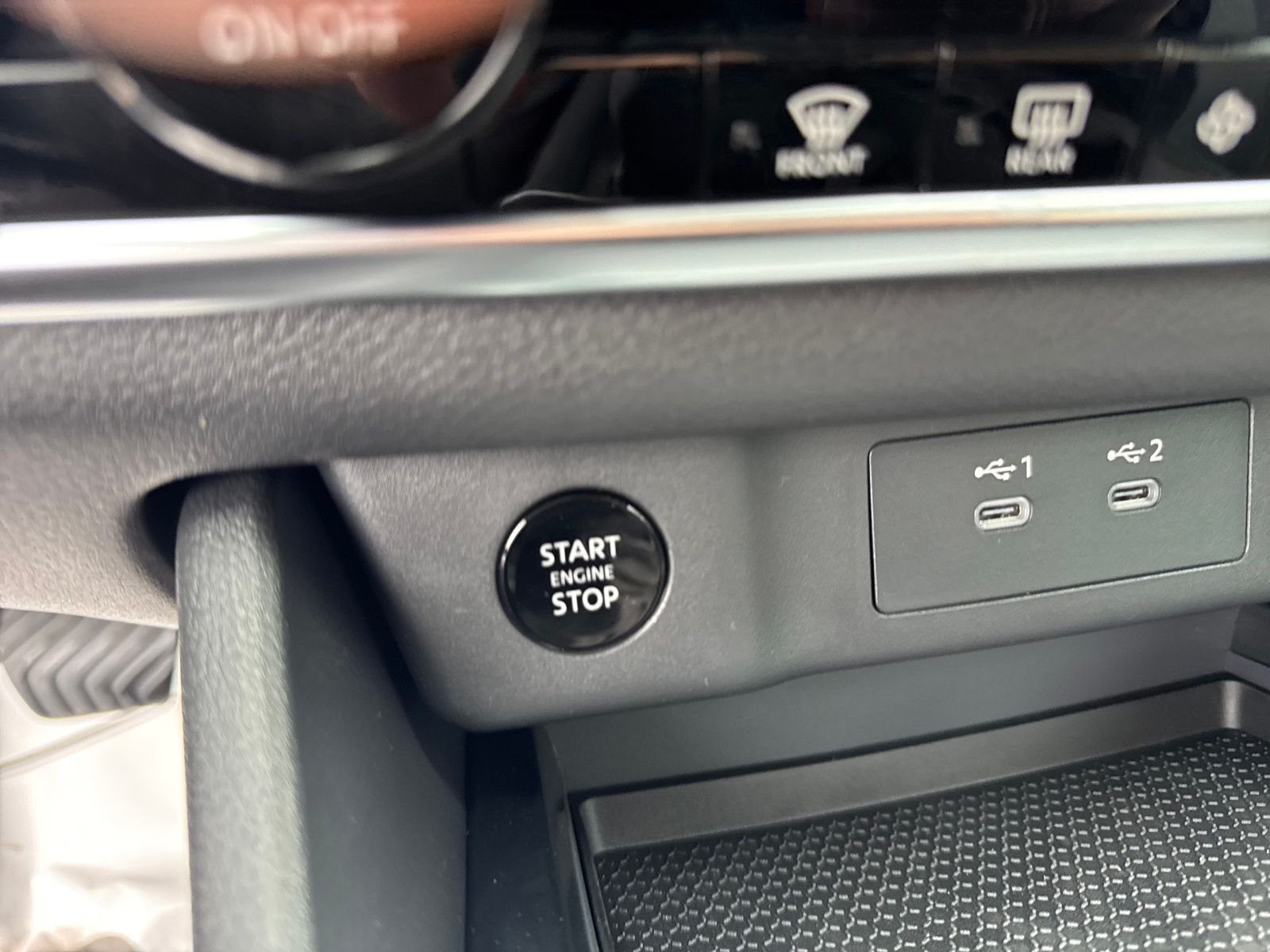 New 2026 Nissan Rogue SV 4D Sport Utility