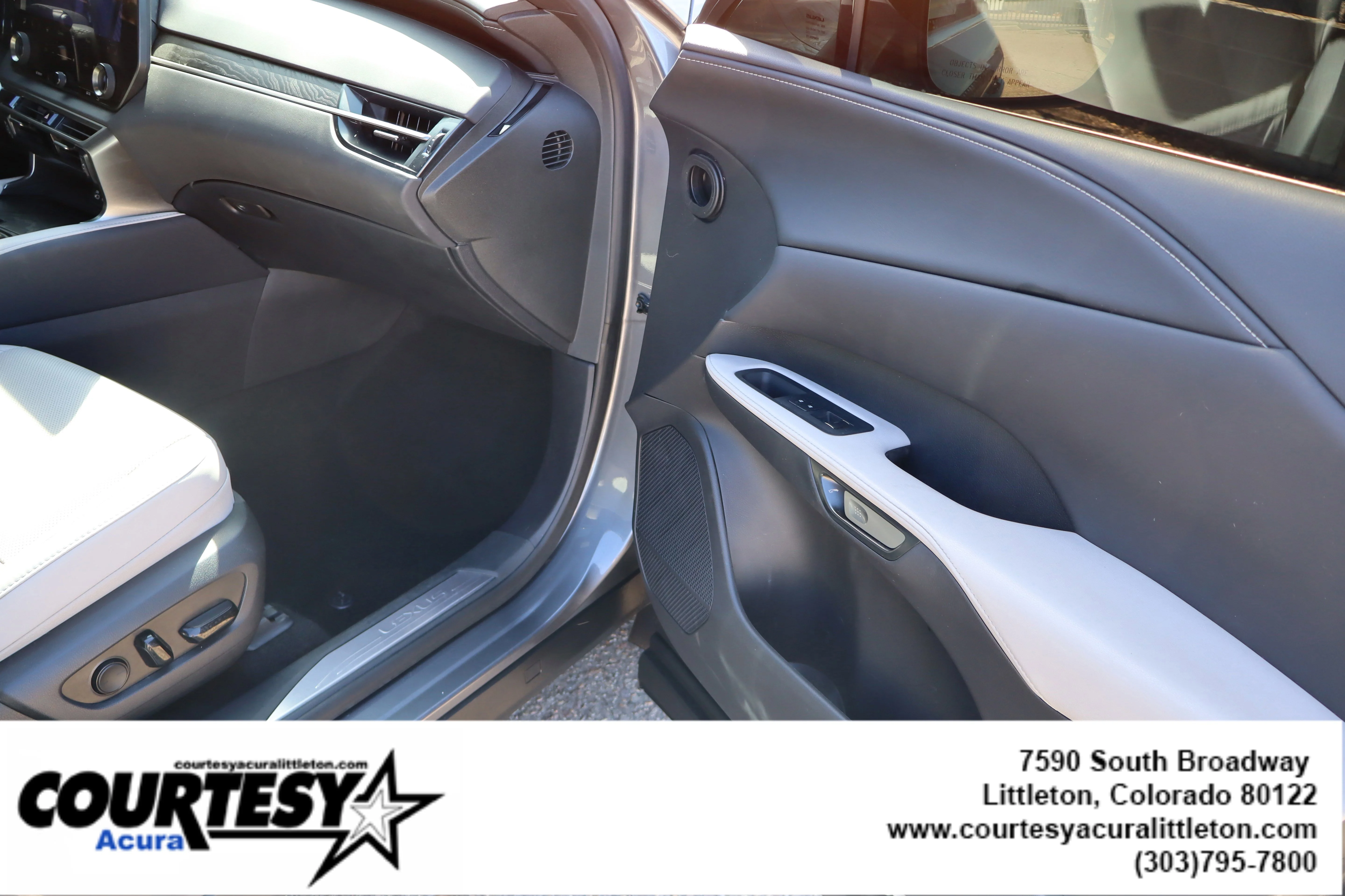 Used 2023 Gray Lexus RX 350 Premium image 34