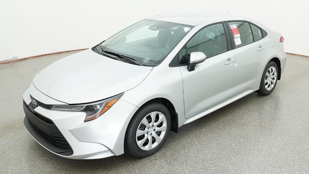 New 2026 Classic Silver Metallic Toyota LE image 31