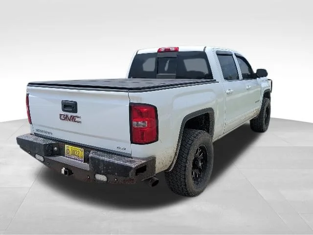 Used 2014 White GMC SLE image 3