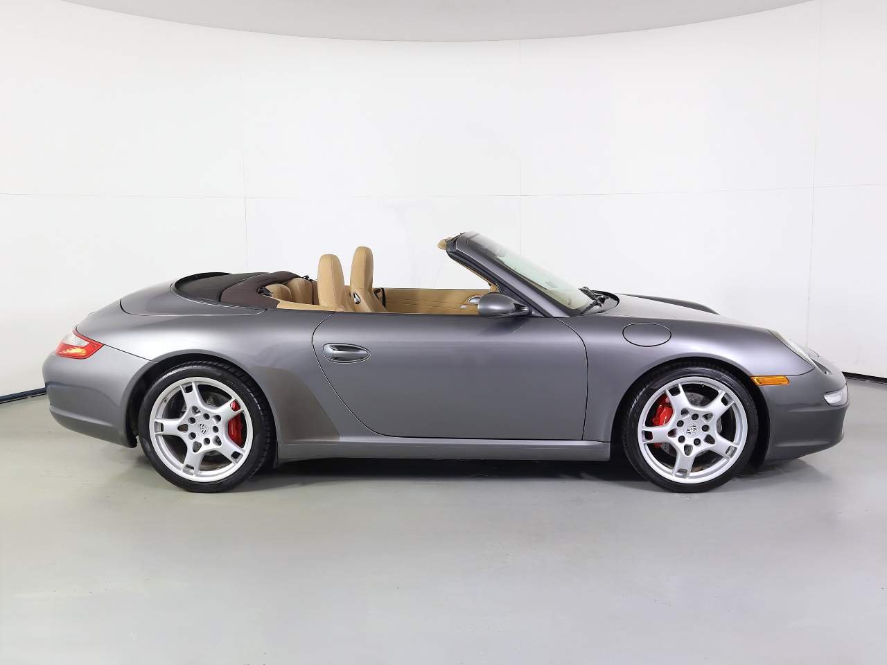 Used 2007 Grey Porsche Carrera S image 8