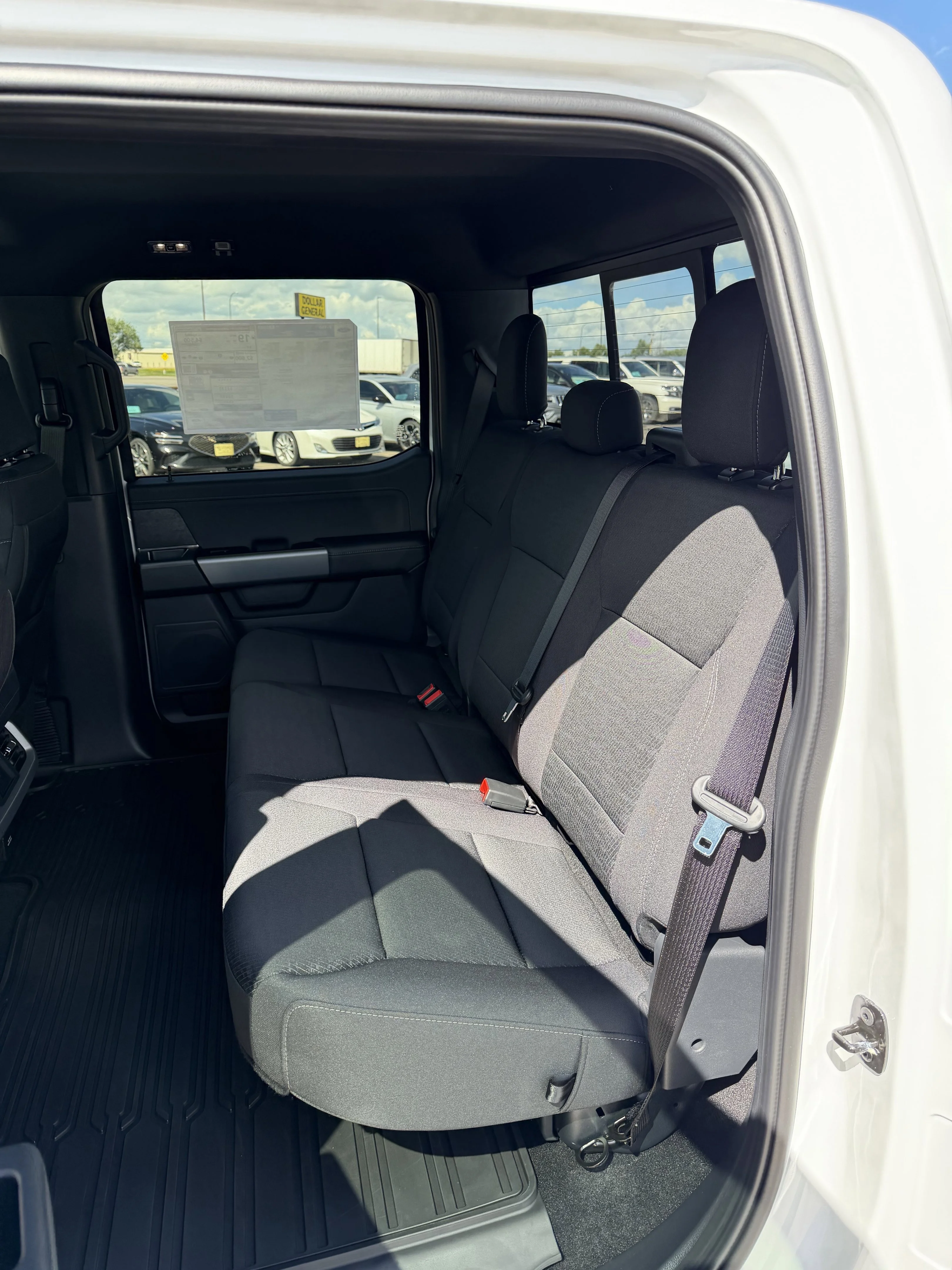New 2026 Oxford White Ford XLT image 9