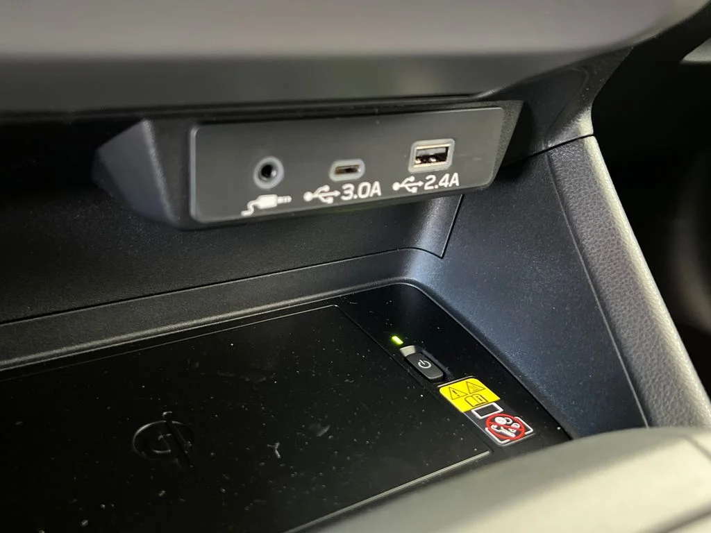 New 2026 CRYSTAL BLACK SILICA Subaru Limited image 29