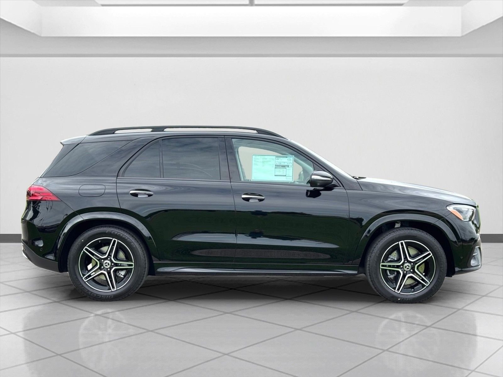 New 2025 Black Mercedes-Benz GLE 350 image 2