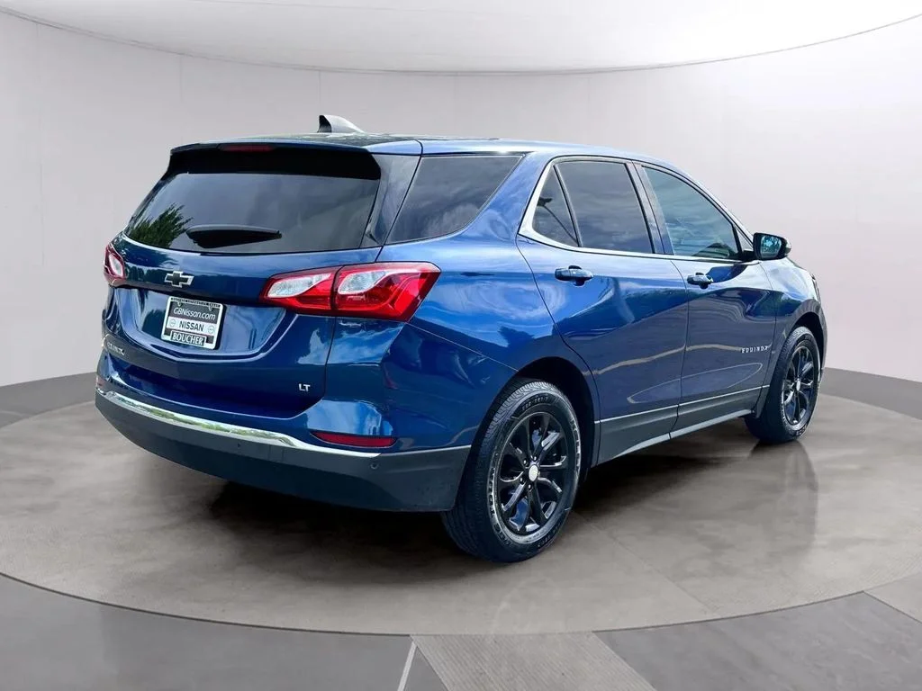 Used 2019 Pacific Blue Metallic Chevrolet LT image 3