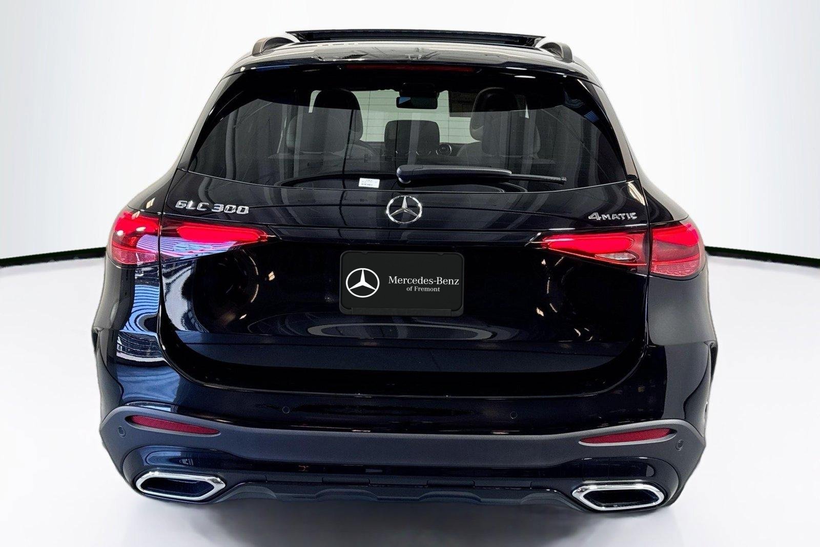 New 2026 Black Mercedes-Benz GLC 300 image 6