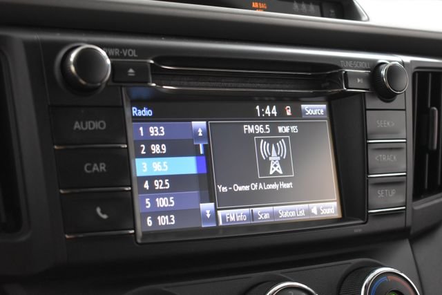 Used 2018 Gray Toyota LE image 20