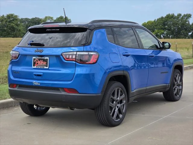 New 2026 Hydro Blue Pearl-Coat Exterior Paint Jeep Limited image 3
