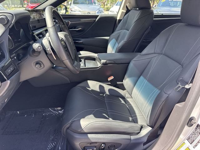 Certified Used 2025 White Lexus 350 Ultra Luxury image 11