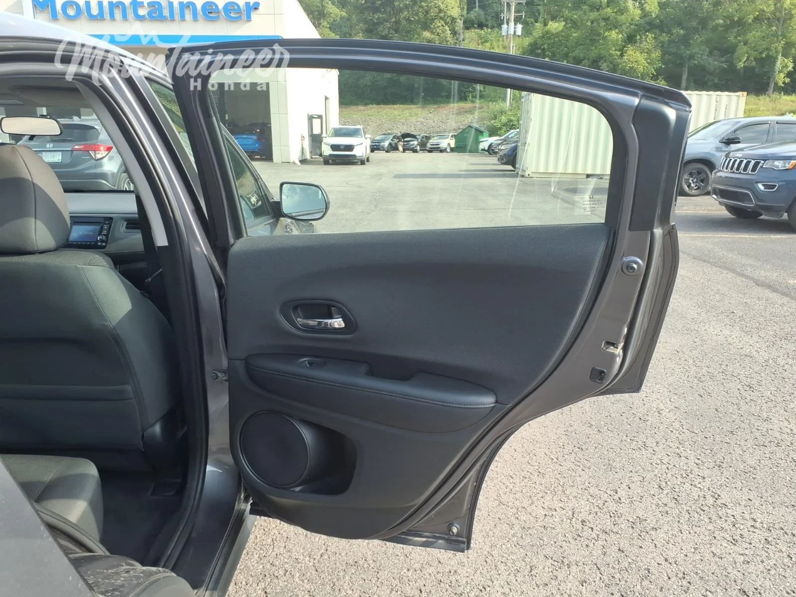 Used 2022 Modern Steel Metallic Honda LX image 19