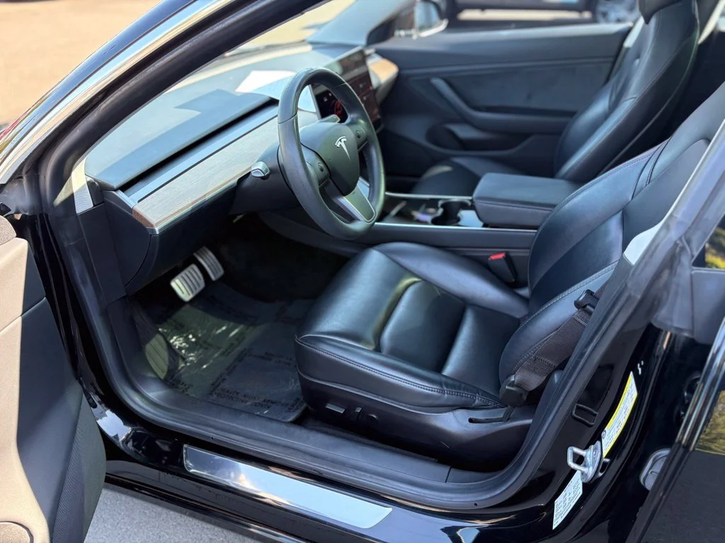 Used 2019 Black Tesla Performance image 13
