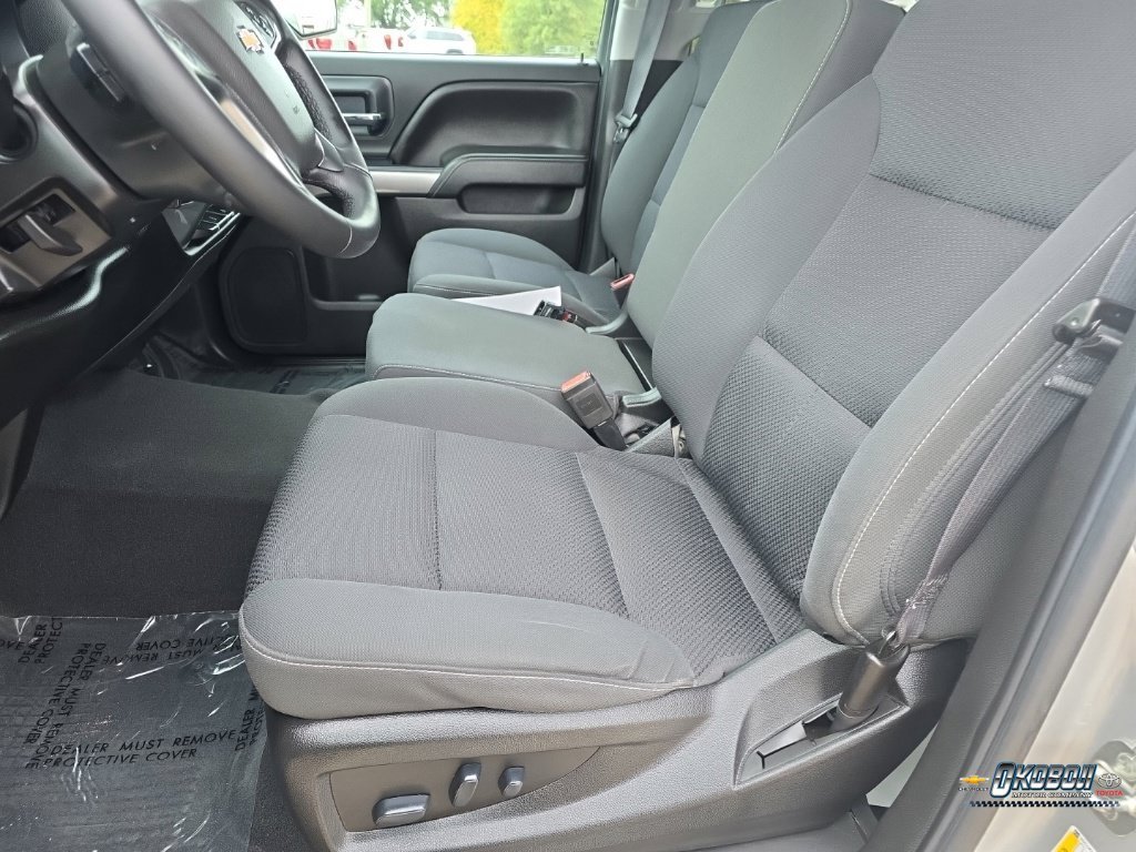 Used 2018 Silver Chevrolet LT image 20