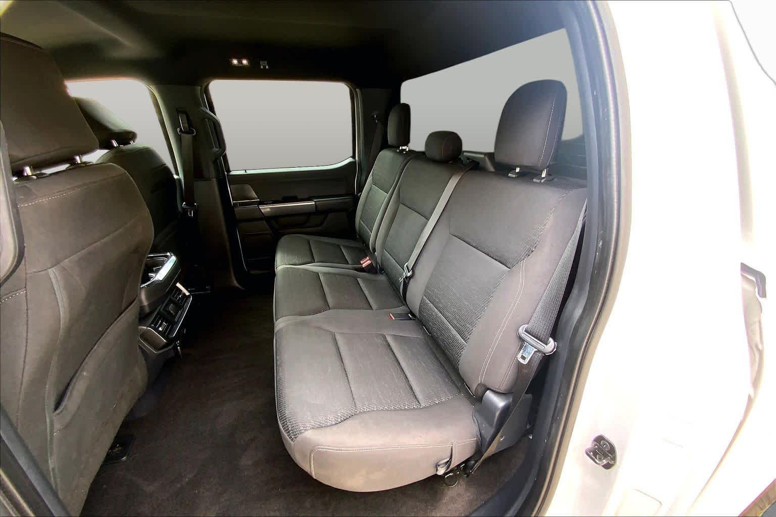 Used 2021 Oxford White Ford XLT image 20