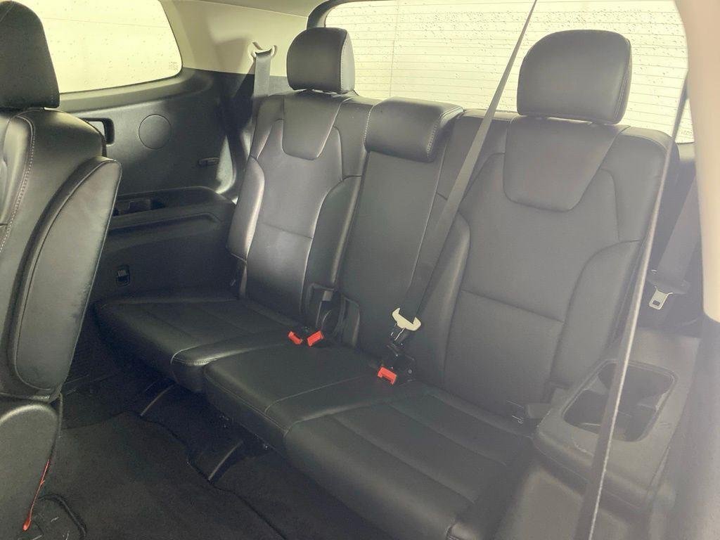 Used 2025 White Pearl Kia S image 29
