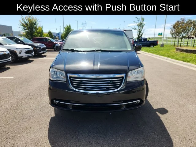 Used 2013 Black Chrysler Touring image 2