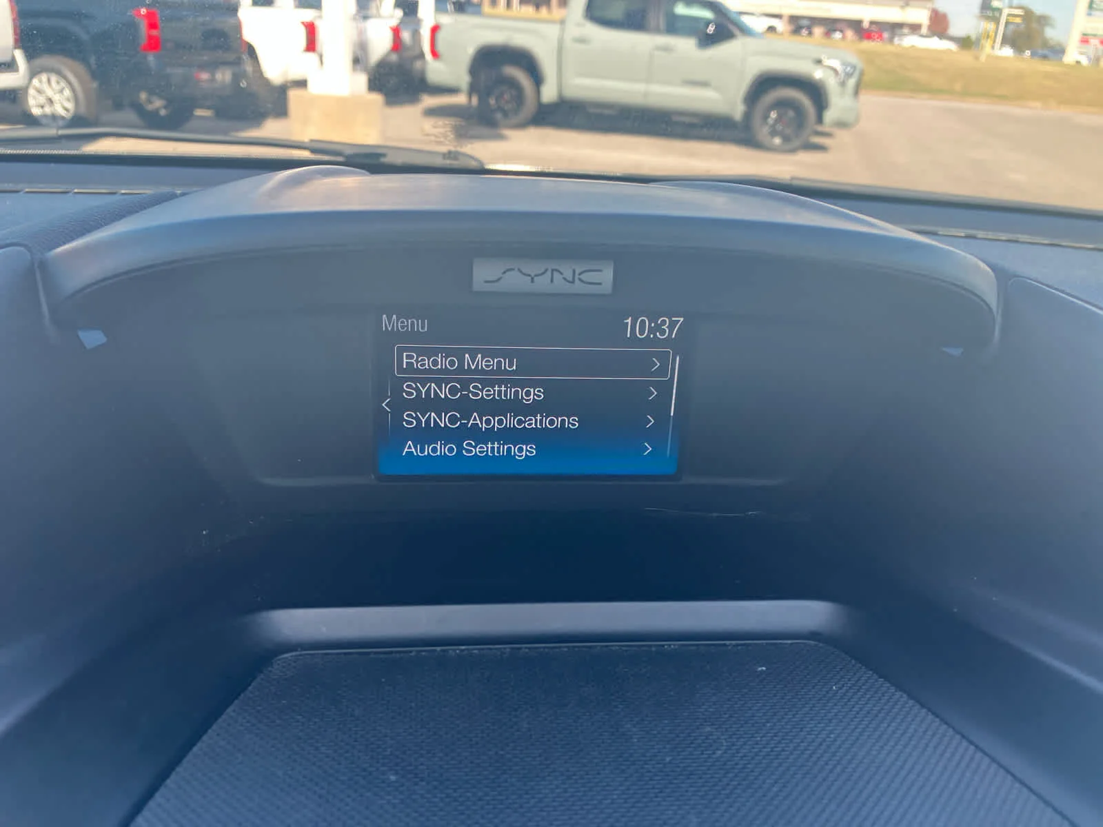 Used 2017 Magnetic Metallic Ford SE image 21