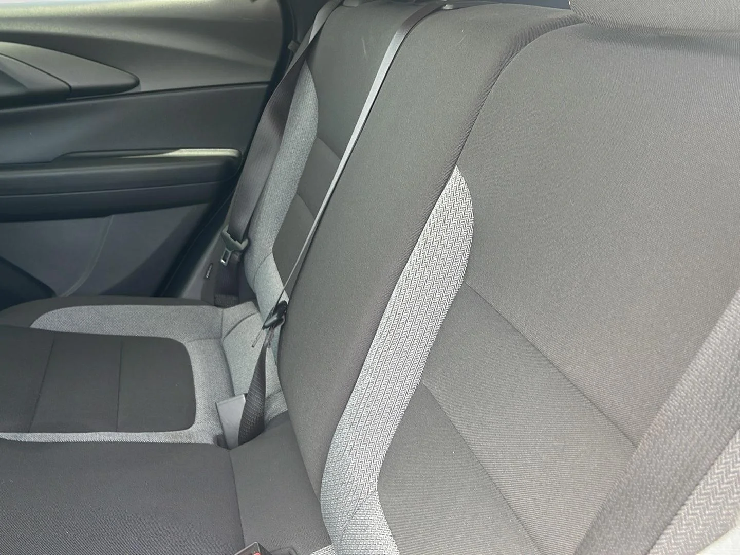 Used 2025 Summit White Chevrolet LT image 14